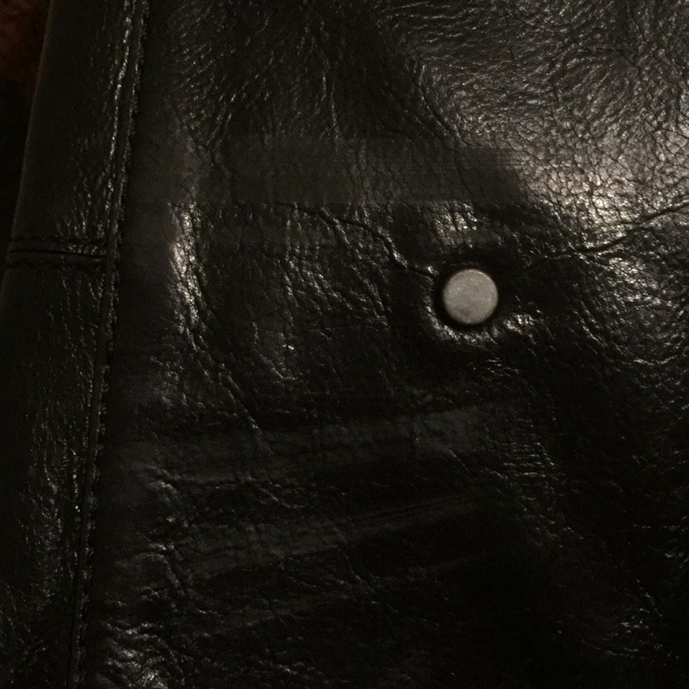 Beautiful Antonio Melani Genuine Leather Bag - Picture 6 of 6